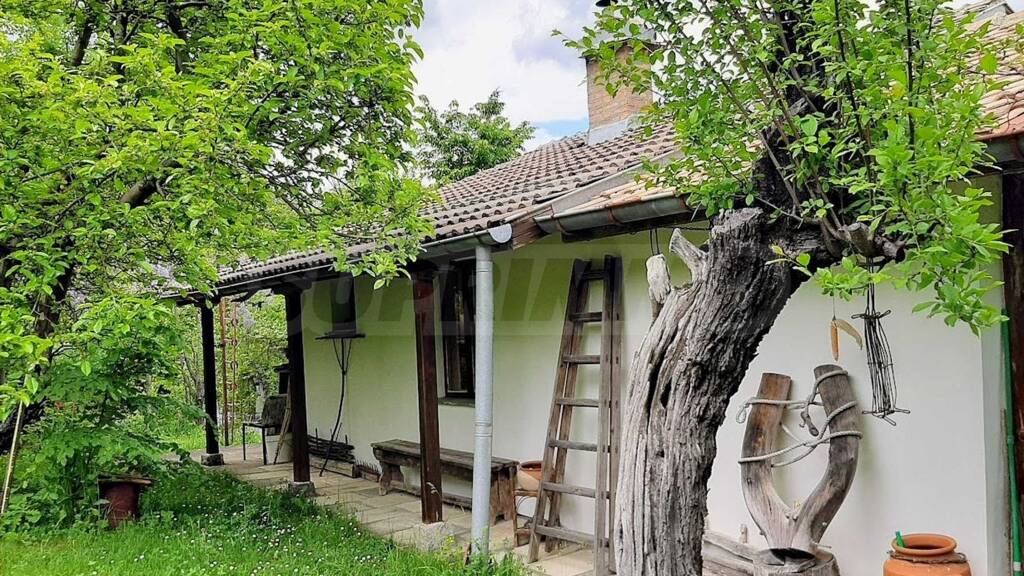 Reihenmittelhaus zum Kauf 35.800 € 4 Zimmer 65 m² Apriltsi