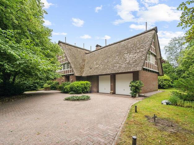 Mehrfamilienhaus zum Kauf 990.000 € 15 Zimmer 351,1 m² 4.930 m² Grundstück Groden Cuxhaven 27472