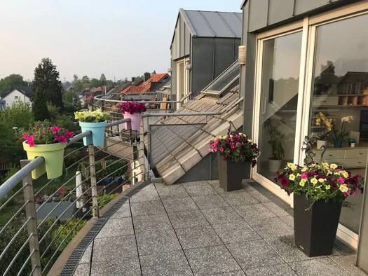 Maisonette zur Miete 900 € 2,5 Zimmer 80 m² Geschoss 2/2 frei ab 01.09.2026 Speldorf Mülheim an der Ruhr 45478