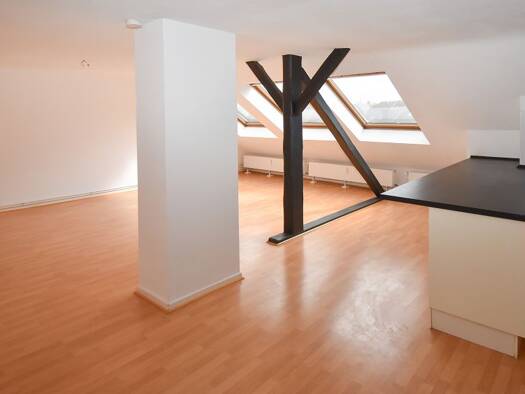 Wohnung zur Miete 750 € 3 Zimmer 95 m² Dachgeschoss, 4. Geschoss Hildesheim 31134
