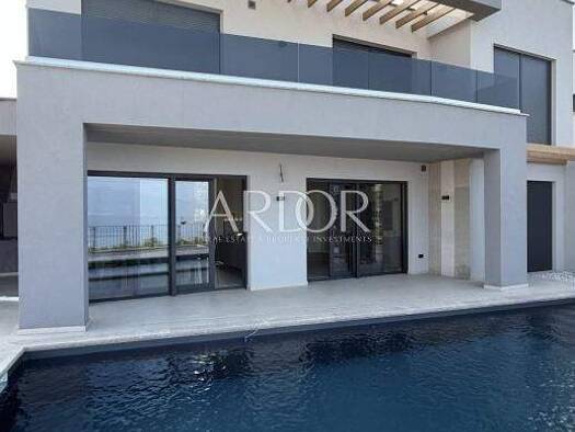 Doppelhaushälfte zur Miete 4.300 € 5 Zimmer 400 m² Grundstück Kostrena 51221