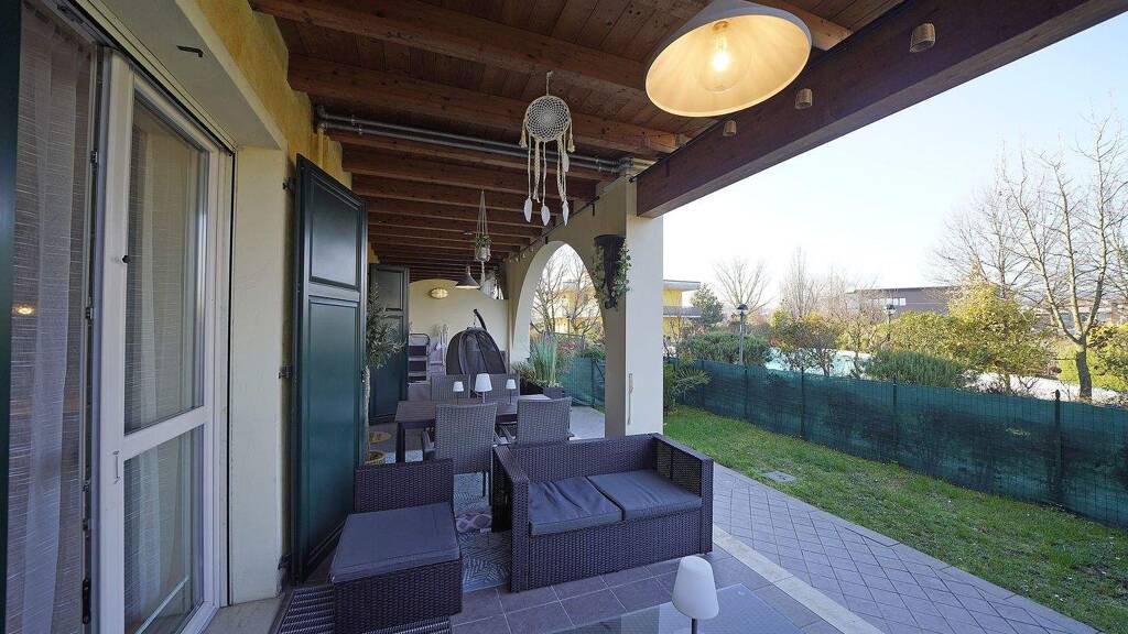 Studio zum Kauf 339.000 € 3 Zimmer 101 m² EG frei ab sofort Via Rovaroli di Sotto Manerba del Garda