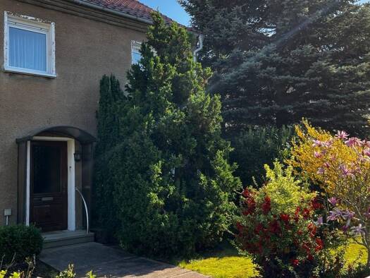 Schloss zum Kauf 108.500 € 7 Zimmer 90 m² 637 m² Grundstück frei ab sofort Straße der Einheit 11 Unstruttal 99996