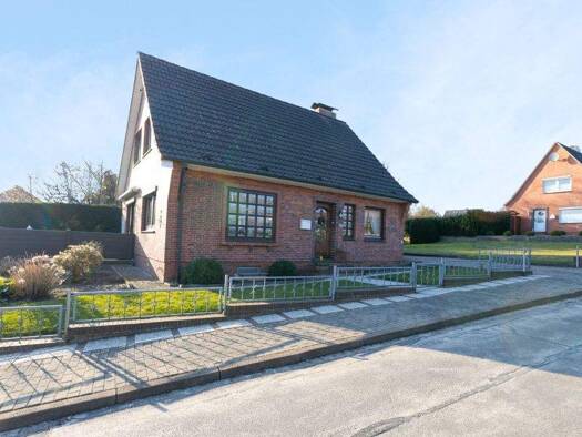 Einfamilienhaus zum Kauf 189.000 € 4,5 Zimmer 107 m² 650 m² Grundstück Nordhastedt 25785