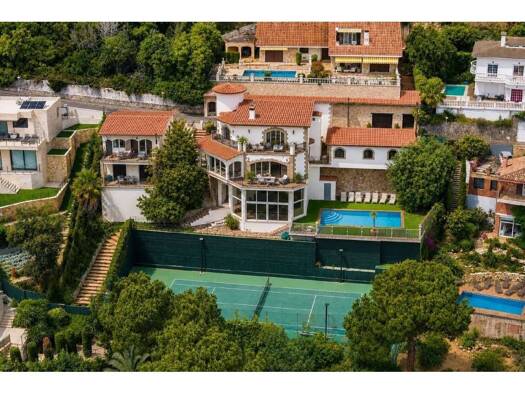 Chalet zum Kauf 2.300.000 € 8 Zimmer 900 m² 1.600 m² Grundstück Lloret de Mar 17310