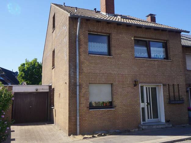 Reihenendhaus zum Kauf 299.000 € 6 Zimmer 163 m² 275 m² Grundstück Scherpenberger Straße 109 Scherpenberg Moers 47443