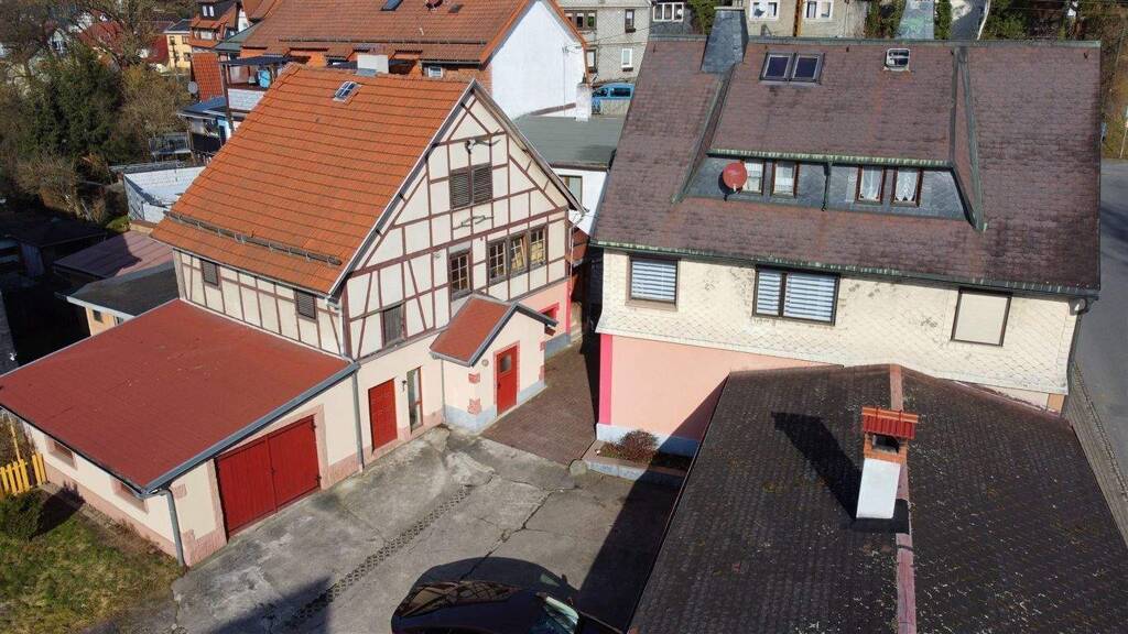 Stadthaus zum Kauf provisionsfrei 159.000 € 6 Zimmer 160 m² 714 m² Grundstück frei ab sofort Zella-Mehlis 98544