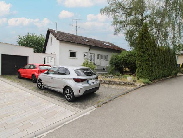 Einfamilienhaus zum Kauf 390.000 € 9 Zimmer 180 m² 1.046 m² Grundstück Denkingen Denkingen 78588
