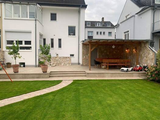 Doppelhaushälfte zum Kauf 1.275.000 € 6 Zimmer 166,4 m² 400 m² Grundstück frei ab 01.03.2026 Blauenstraße 8 Niederrad Frankfurt am Main 60528