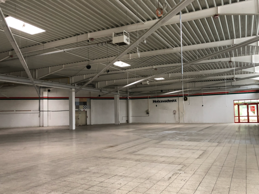 Halle/Industriefläche zur Miete 2.600 m² Lagerfläche teilbar ab 800 m² Heppens Wilhelmshaven 26384