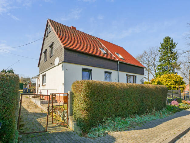 Doppelhaushälfte zum Kauf 79.900 € 5 Zimmer 90 m² 590 m² Grundstück Neustadt Neustadt in Sachsen 01844