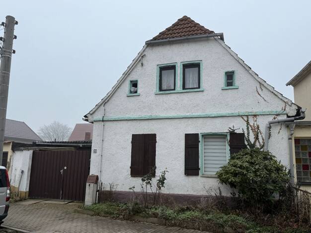 Einfamilienhaus zur Versteigerung 85.000 € 6 Zimmer 83 m² 463 m² Grundstück Schkeuditz 04435