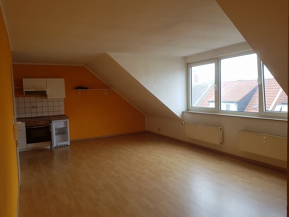 Wohnung zur Miete 250 € 2 Zimmer 54 m²<br/>Wohnfläche 2.<br/>Geschoss 01.12.2024<br/>Verfügbarkeit Friedrichstraße 90a Schönebeck Schönebeck (Elbe) 39218