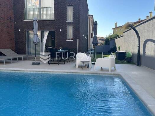 Wohnung zum Kauf 450.000 € 3 Zimmer 190 m² Liznjan Liznjan