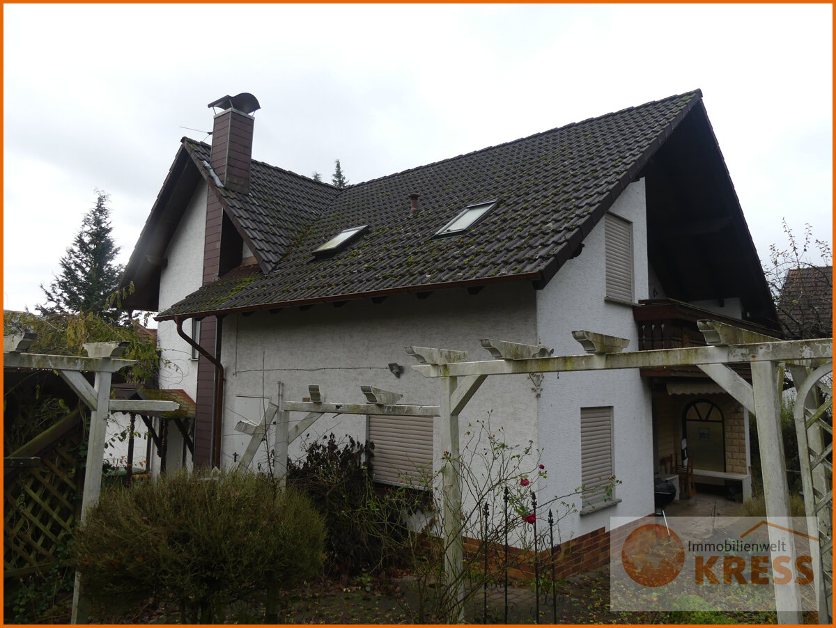 Mehrfamilienhaus zum Kauf 235.000 € 7 Zimmer 140 m²<br/>Wohnfläche 1.970 m²<br/>Grundstück Eckardroth Bad Soden-Salmünster / Eckardroth 63628