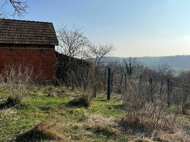 Einfamilienhaus zum Kauf 25.000 € 50 m² 5.000 m² Grundstück Preseka 10346