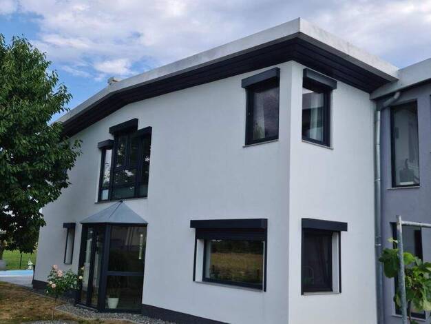 Einfamilienhaus zum Kauf 2.555.000 € 8 Zimmer 220 m² 2.100 m² Grundstück Kippenheim 77971