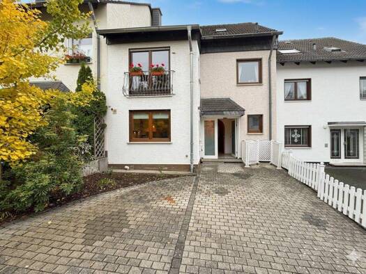 Reihenhaus zum Kauf 249.000 € 6 Zimmer 133 m² 233 m² Grundstück frei ab sofort Hennen Iserlohn 58640