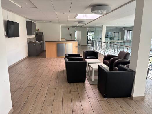 Büro zur Miete provisionsfrei 1.050 € 4 Zimmer 140 m² Bürofläche Porschestraße 23 Luhdorf Winsen (Luhe) 21423