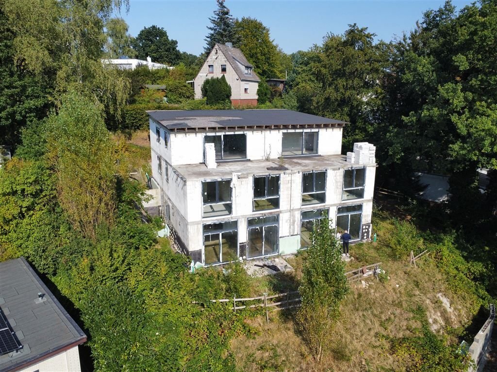 Haus zum Kauf 879.900 € 13 Zimmer 510 m²<br/>Wohnfläche 1.200 m²<br/>Grundstück Eißendorf Hamburg 21077