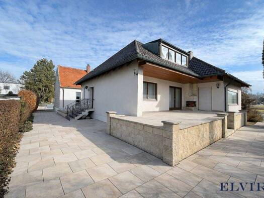 Haus zum Kauf 1.250.000 € 8 Zimmer 230 m² 790 m² Grundstück Aubing-Lochhausen-Langwied München 81249