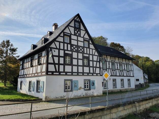 Einfamilienhaus zum Kauf 49.900 € 9 Zimmer 500 m² 1.920 m² Grundstück Triebel Triebel/Vogtland - Wiedersberg 08606