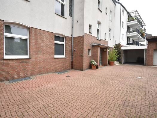 Garage zur Miete 95 € Karl-Meyer-Straße 70 Schonnebeck Essen 45309