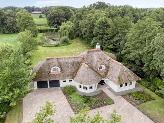 Haus zum Kauf 850.000 € 5 Zimmer 214 m² 4.087 m² Grundstück Falkenstraße 12 Grasdorf Neuenhaus 49828