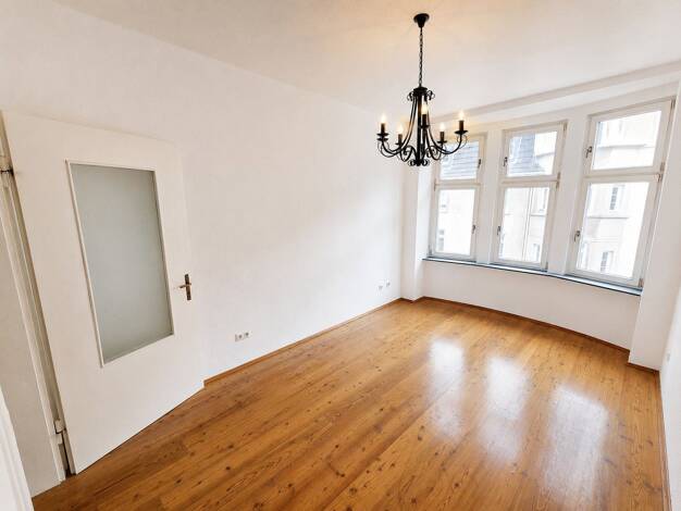 Wohnung zur Miete 780 € 3 Zimmer 63 m² 2. Geschoss frei ab sofort Frohnhausen Stadtbezirk III 45145