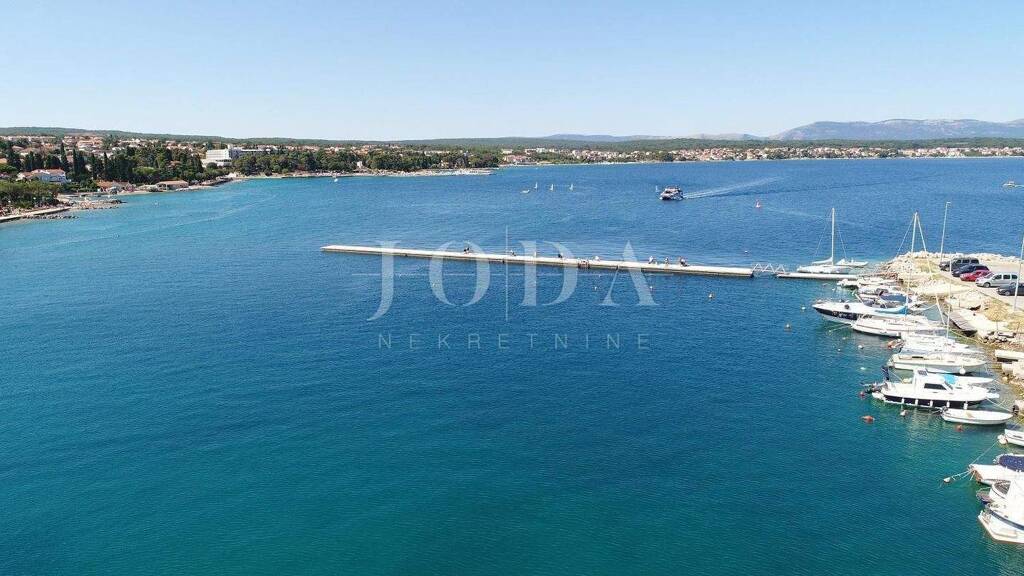 Bürofläche zum Kauf 4 Zimmer 91 m² Bürofläche Malinska-Dubasnica 51511