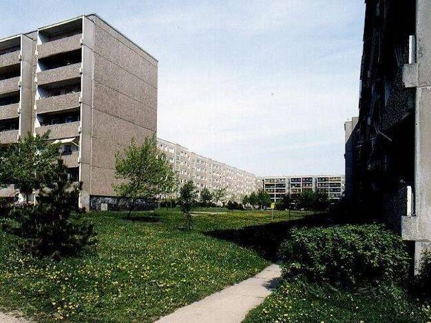 Wohnung zur Miete nur mit Wohnberechtigungsschein 671 € 4 Zimmer 77,5 m² 3. Geschoss frei ab 24.01.2026 Curt-Querner-Str. 17 Strehlen Dresden 01219