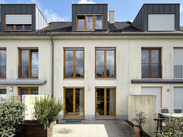 Reihenmittelhaus zum Kauf 785.000 € 5 Zimmer 139 m² 167 m² Grundstück Nieder-Eschbach Frankfurt am Main 60437