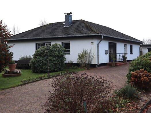 Bungalow zum Kauf 249.000 € 5 Zimmer 134,5 m² 1.259 m² Grundstück Nienborstel 24819