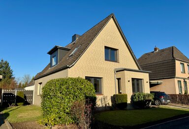 Einfamilienhaus zur Miete 1.400 € 6,5 Zimmer 130 m² 945 m² Grundstück Wittorf Neumünster / Wittorf 24539