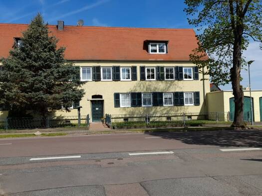 Studio zur Miete 365 € 2 Zimmer 56 m² 3. Geschoss frei ab sofort Bahnhofstraße 5 Radegast 06369