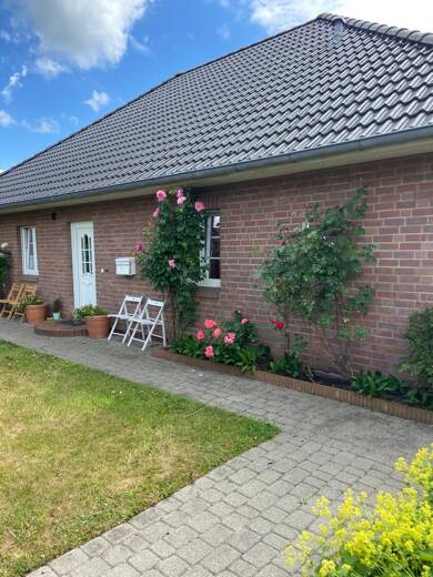 Mehrfamilienhaus zum Kauf 599.000 € 10 Zimmer 270 m² 917 m² Grundstück Bredstedt 25821