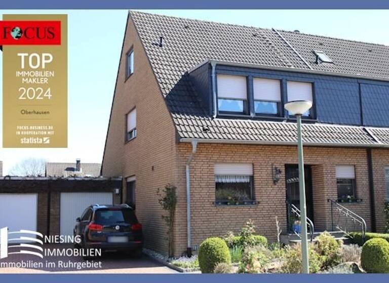 Doppelhaushälfte zum Kauf provisionsfrei 355.000 € 124,3 m²<br/>Wohnfläche 375 m²<br/>Grundstück ab sofort<br/>Verfügbarkeit Kirchhellen Mitte Bottrop 46244