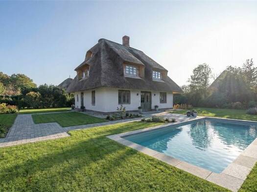 Einfamilienhaus zum Kauf - Erstbezug 7.500.000 € 4 Zimmer 207 m² 1.218 m² Grundstück Keitum Sylt 25980