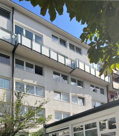 Wohn- und Geschäftshaus zum Kauf als Kapitalanlage geeignet 1.920 m² 1.120 m² Grundstück Nürnberg 90489