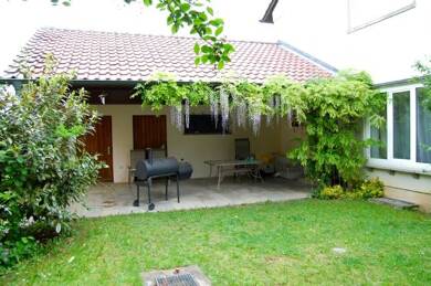 Einfamilienhaus zum Kauf 365.000 € 7 Zimmer 170 m² 480 m² Grundstück Friedenstrasse 8 Werneck Werneck 97440