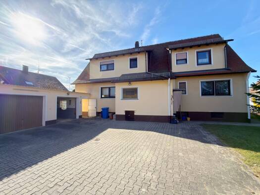 Mehrfamilienhaus zum Kauf 390.000 € 6 Zimmer 180 m² 680 m² Grundstück Kemnath Postbauer-Heng 92353