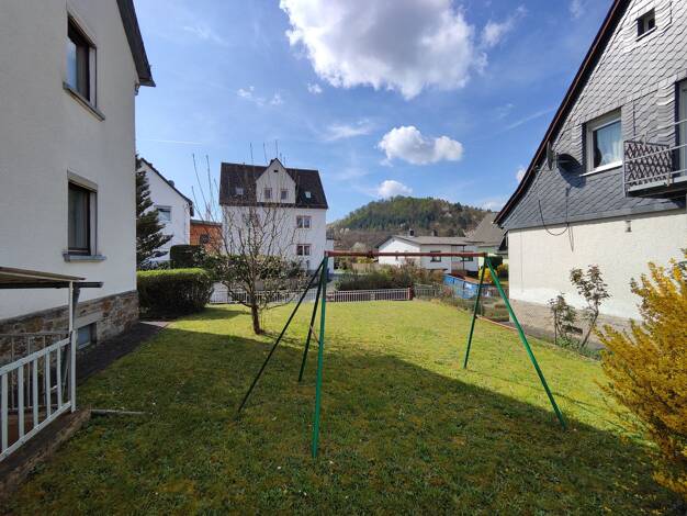Einfamilienhaus zum Kauf 179.000 € 6 Zimmer 120 m² 573 m² Grundstück Kirschhofen Weilburg 35781