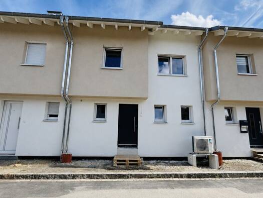 Reihenmittelhaus zum Kauf - Erstbezug 795.000 € 5 Zimmer 150 m² 150 m² Grundstück Miesbach Miesbach 83714