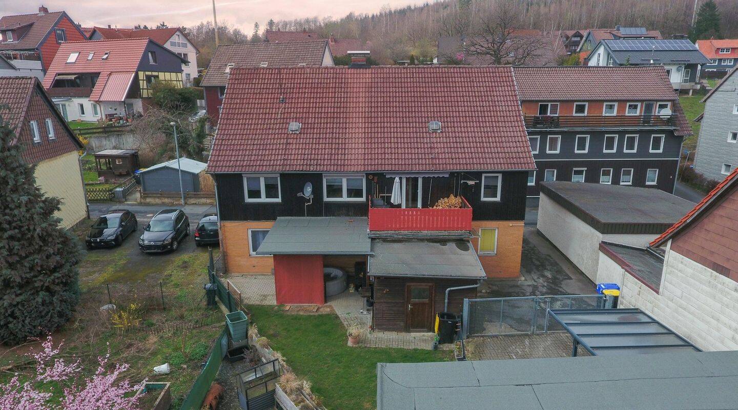 Immobilie in Langelsheim - Einfamilienhaus mit 180 m² Wohnfläche in Langelsheim OT Wolfshagen - Garage, Carport und Werkstatt vorhanden - Bild 0