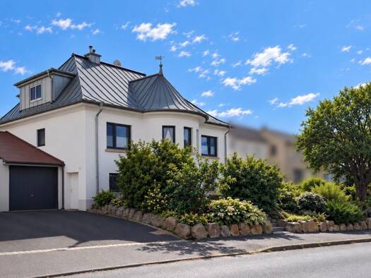 Einfamilienhaus zum Kauf 399.000 € 5 Zimmer 133 m² 2.680 m² Grundstück frei ab 01.01.2027 Großenlüder Großenlüder 36137