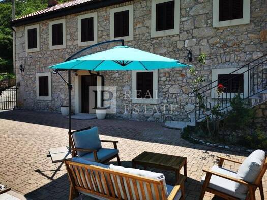 Mehrfamilienhaus zum Kauf 1 € 4 Zimmer 240 m² Bribir, Vinodolska Općina Bribir 51253