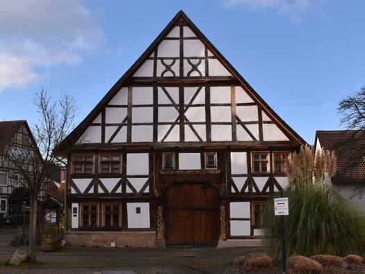 Immobilie zum Kauf 280.000 € 301 m² Grundstück frei ab sofort Gieselwerder Oberweser 34399