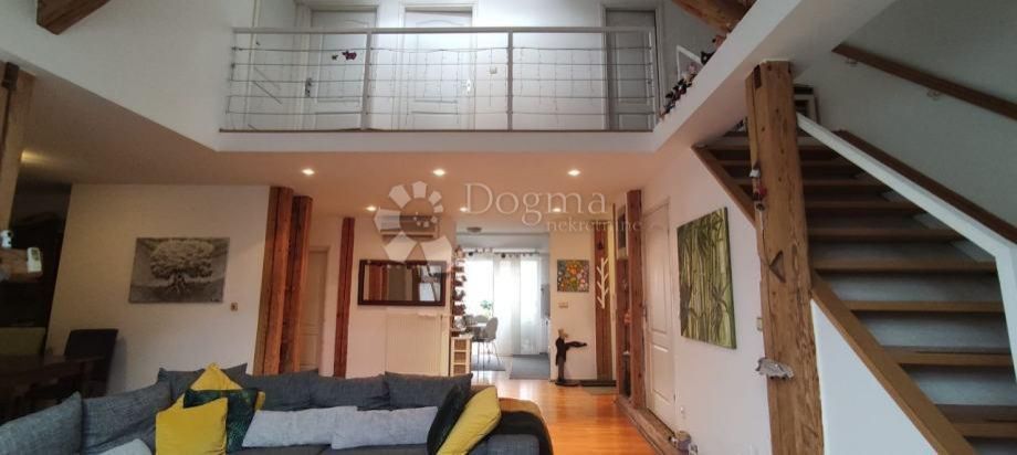 Wohnung zum Kauf 430.000 € 5 Zimmer 162 m²<br/>Wohnfläche Donji grad 10000