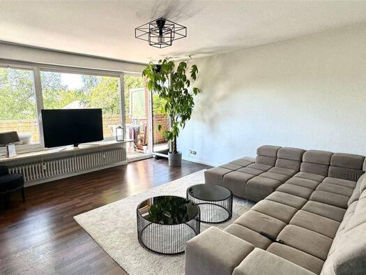 Wohnung zur Miete 1.600 € 3,5 Zimmer 90 m² 3. Geschoss frei ab 01.03.2026 Osdorf Hamburg 22549