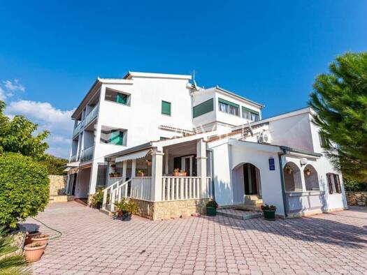 Haus zum Kauf 990.000 € 11 Zimmer 472 m² Vinisce Marina